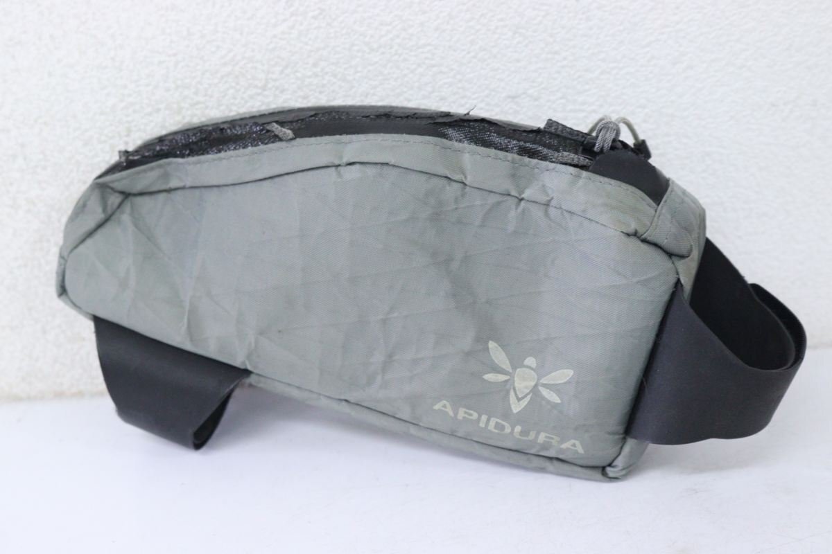 apidura ミディアム　サドルバッグ　中古 apidura ミディアム サドルバッグ 中古の通販 by gandy's shop