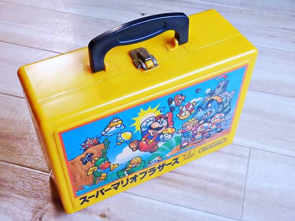 即決!送料無料!★スーパーマリオのカセットケース ソフトケース★ファミコン FC 任天堂 他にも出品中!