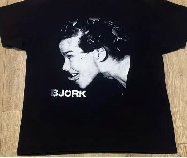 新品 ビョーク Bjrk グラフィック Tシャツ Lサイズ