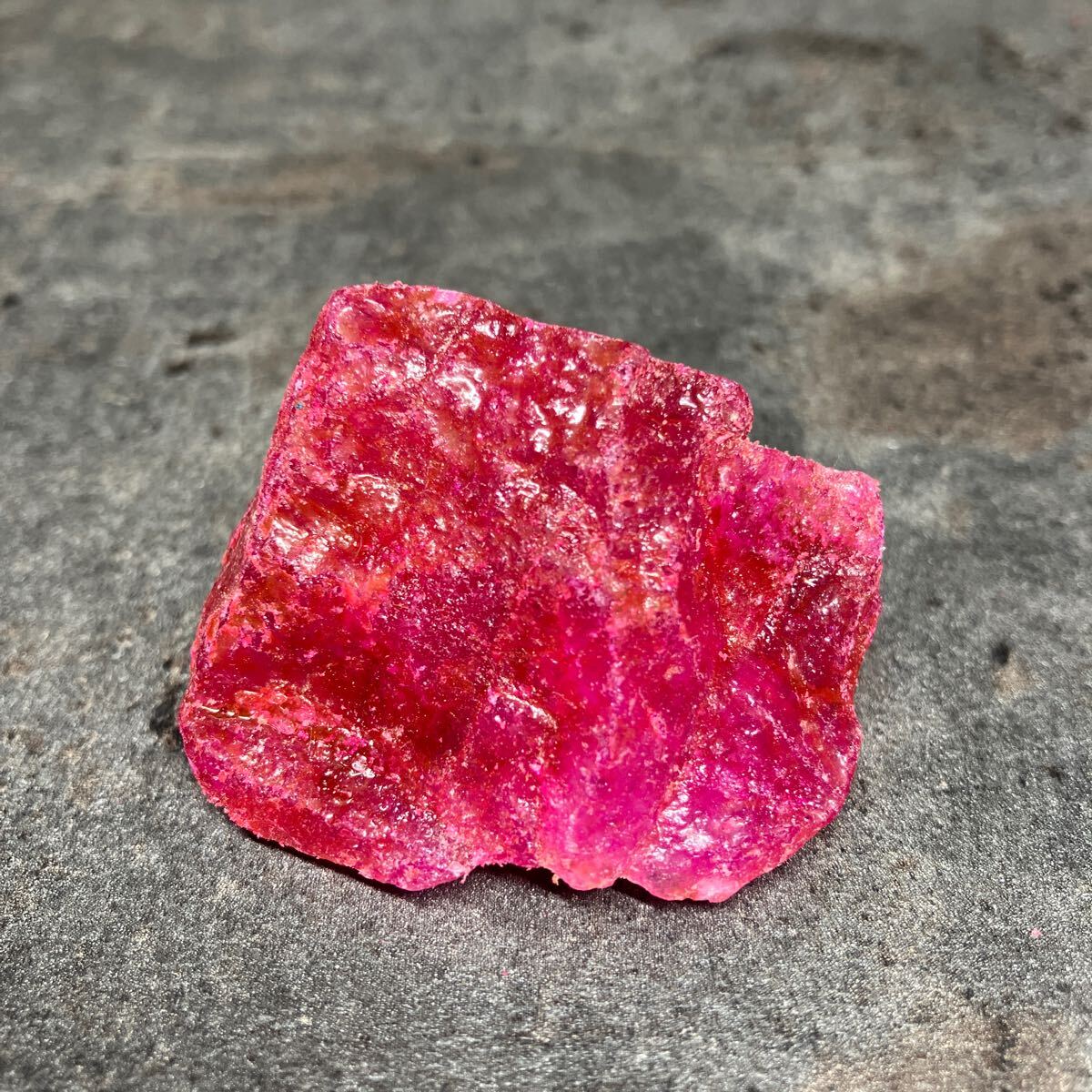 パワーストーン　天然石　ルビーコランダム　原石　126g　No.80 ルビー原石 コランダム - Crystalcolors* パワーストーン