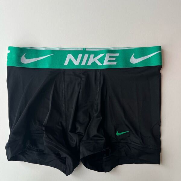 NIKE ナイキ メンズボクサー M(S) 黒 スポーツインナー ナイロンストレッチ ボクサーパンツ ブラック 男性パンツ 男性インナー