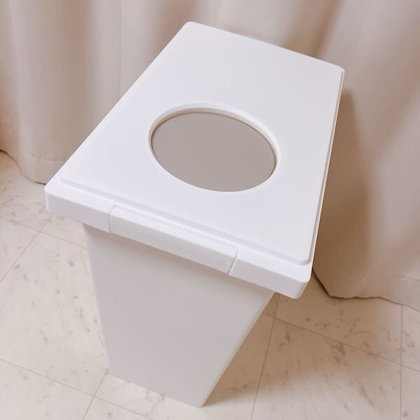 ユニード ゴミ箱 ダストボックス ホワイト 白 新品 45L 蓋丸タイプ プッシュ トンボ 蓋ロック スリム インテリアゴミ箱 日本製