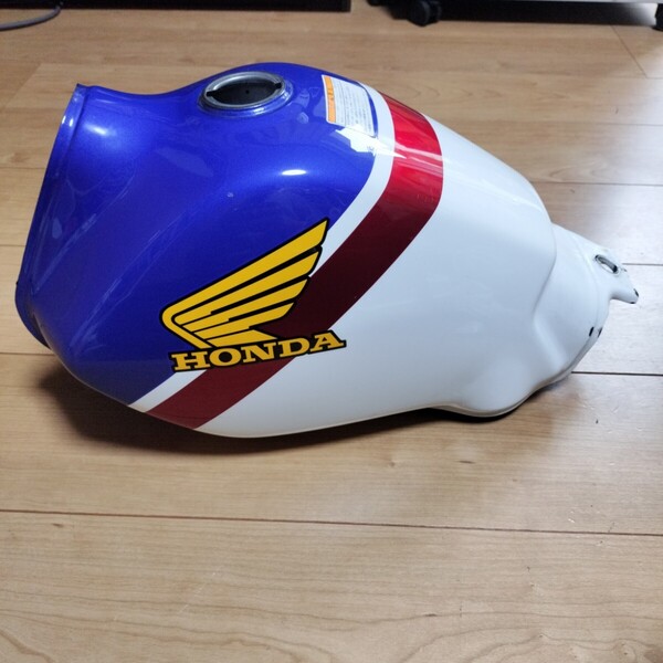 FTR223ガソリンタンクホンダ MC34 フューエルタンク 燃料タンクトリコロール