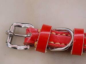 【新品・本革】Petio ペティオ 首輪 No.15 赤×アイボリー 小型犬用 本革カラー メタルプレート付 MADE IN THAILAND