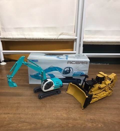 Yahoo!オークション - KOBELCO コベルコ 1/40 ショベルカー