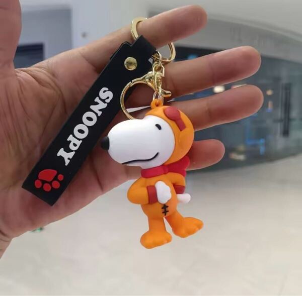 SNOOPY スヌーピー シリコンストラップ キーホルダー ストラップ オレンジ 宇宙服