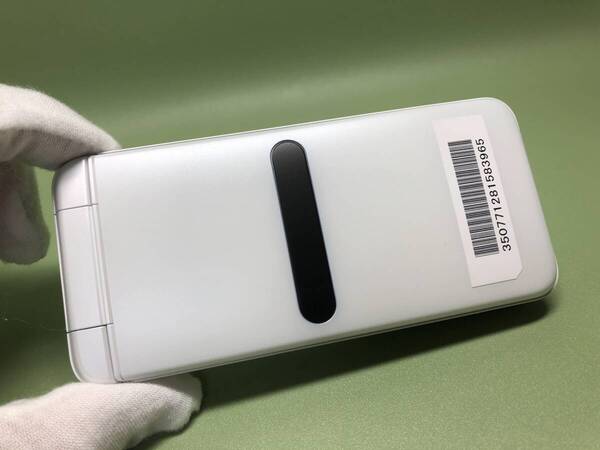 【Simロック解除済み】 au GRATINA KYF42 ホワイト 4G ガラケー -Y105