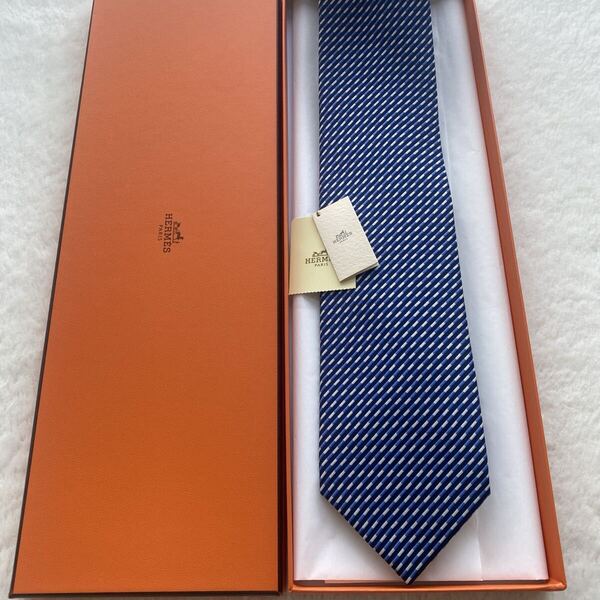 新品未使用 タグ付 HERMES エルメス ネクタイ ネイビー フランス製 シルク ブルー&ネイビー 純正ケース付 正規品 近年モデル ストライプ