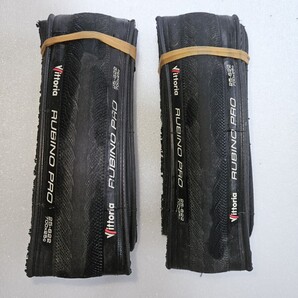 中古タイヤ 試走のみ ブラック 2本組 自転車 ロード クリンチャー Vittoria RUBINO PRO 700x25c
