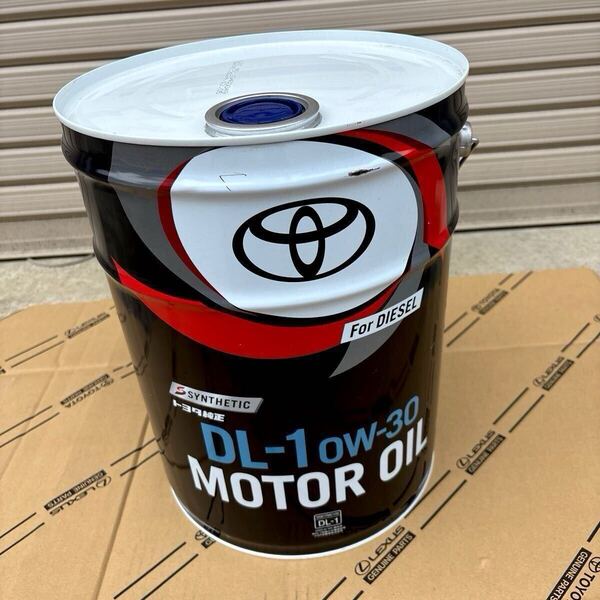 トヨタ純正 ディーゼルオイル0w-30 DL-1 08883-03203 20Lペール缶