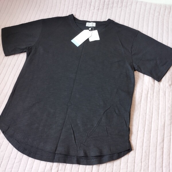 1点のみ 未使用 デニフィッツ Denifits 半袖 Tシャツ 黒 LL ゆったり 幅52 綿100 洗濯機洗 しっかり素材 vネックも出品中 匿名 送料無料