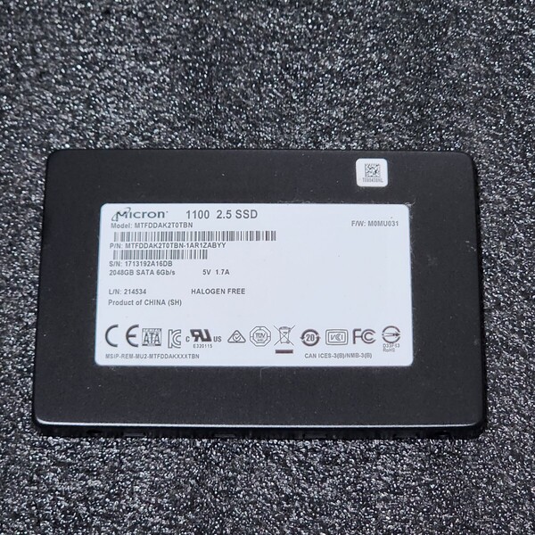 Micron 1100 MTFDDAK2T0TBN 2048GB/2TB SATA SSD 正常品 2.5インチ内蔵SSD フォーマット済 PCパーツ 動作確認済 2000GB