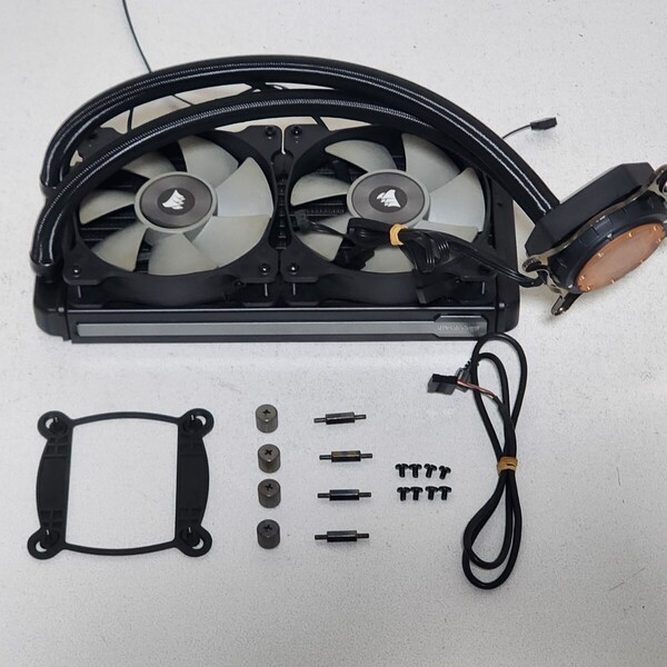 【送料無料】CORSAIR H100i V2(CW-9060025-WW) 240mm 簡易水冷型CPUクーラー LGA115X・1200等対応 PCパーツ