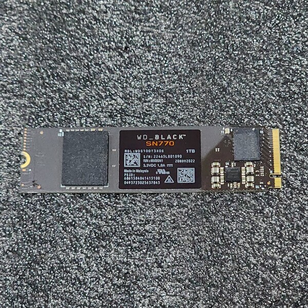 WesternDigtal WD BLACK SN770(WDS100T3X0E) 1000GB/1TB NVMe SSD フォーマット済み PCパーツ M.2 2280 動作確認済み 960GB