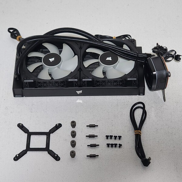 【送料無料】CORSAIR H100i RGB PRO XT(CW-9060043-WW) 240mm 簡易水冷型CPUクーラー LGA115X・1200等対応 PCパーツ
