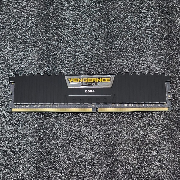 CORSAIR VENGEANCE LPX DDR4-2666MHz 8GB (8GB×1枚キット) CMK8GX4M1A2666C16 動作確認済み デスクトップ用 PCメモリ