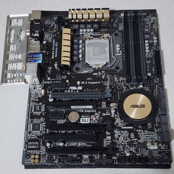 ASUS Z97-A IOパネル付属 LGA1150 ATXマザーボード 第4・5世代CPU対応 最新Bios 動作確認済 PCパーツ