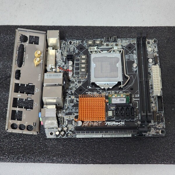 ASRock H170M-ITX/ac IOパネル付属 LGA1151 Mini-ITXマザーボード 第6・7世代CPU対応 最新Bios 動作確認済 PCパーツ