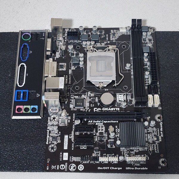 GIGABYTE GA-H81M-D3V-JP IOパネル付属 LGA1150 MicroATXマザーボード 第4世代CPU対応 Bios 動作確認済 PCパーツ