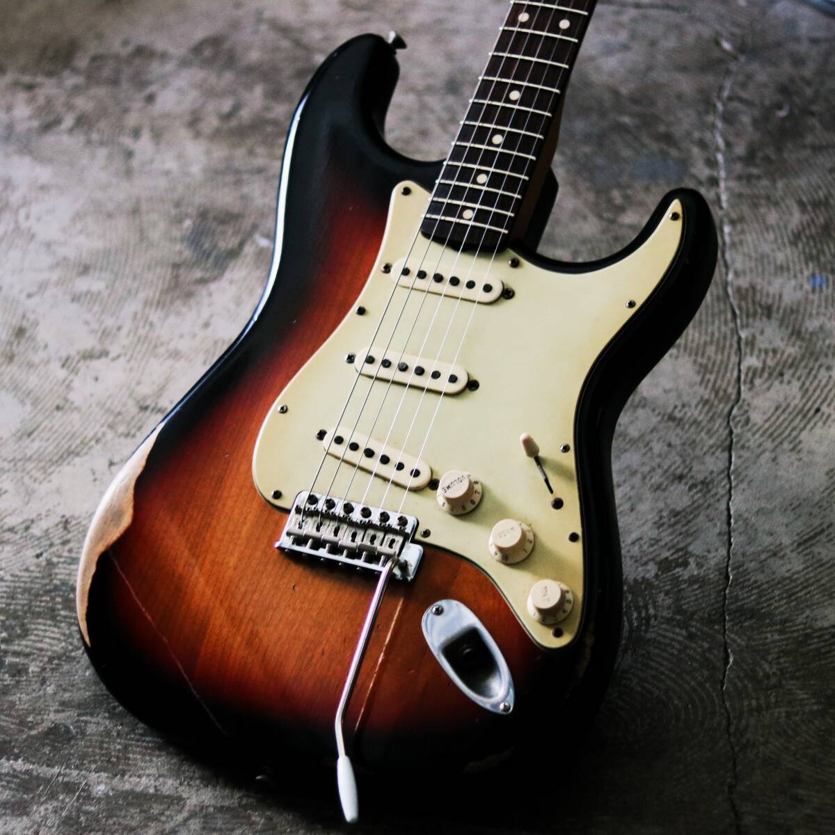 中古】 Fender Mexico Road Worn Player Stratocaster 2-Tone