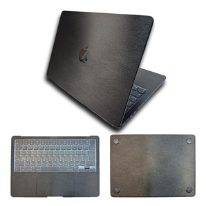 8枚セット MacBook Air 13インチ ヘアラインブラック (M2) (M3) (M4) 全面保護スキンシール 2022 2024 2025