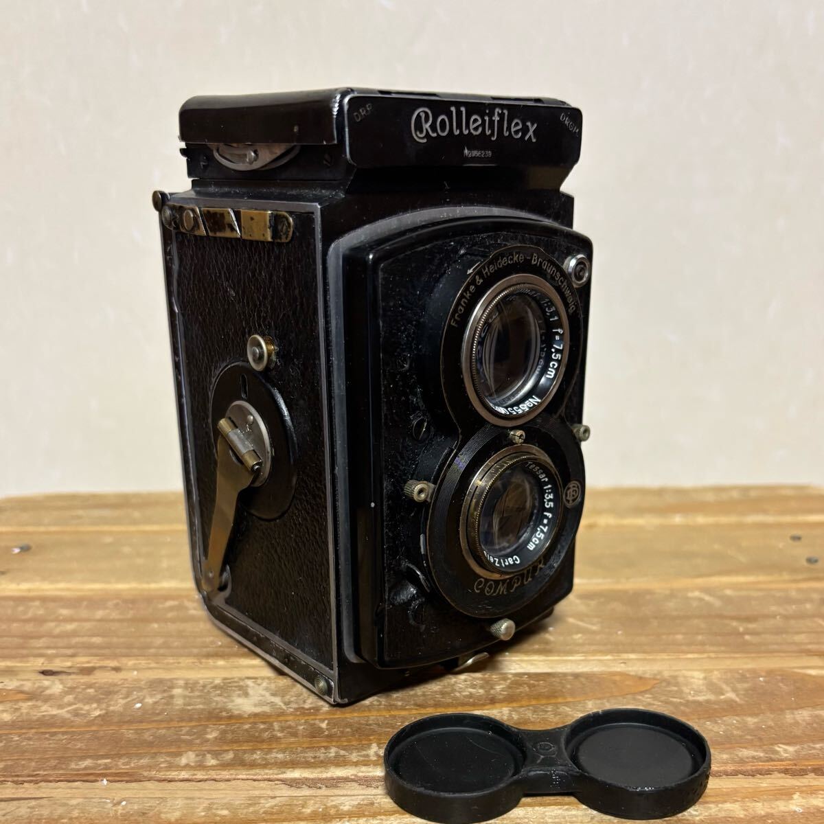 ローライフレックス スタンダード　二眼レフ　フィルムカメラ ROLLEIFLEX ローライフレックス スタンダード / 二眼レフ総合サイト 二眼里程標