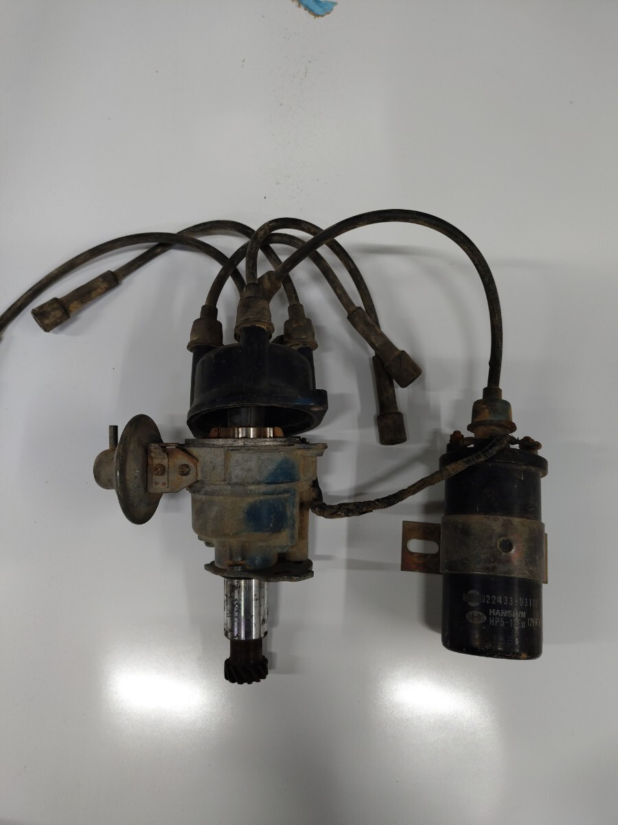 日産純正　サニトラ　フルトラ　後期　デスビキャップ　ローター　パッキン 日産純正サニトラフルトラ後期デスビキャップローターパッキン