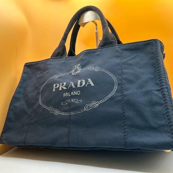 PRADA プラダ カナパ トートバッグ Mサイズ ロゴ刺繍 キャンバス ハンドバッグ ネイビー 紺色 レディース ブランドバッグ A4収納可能 軽量