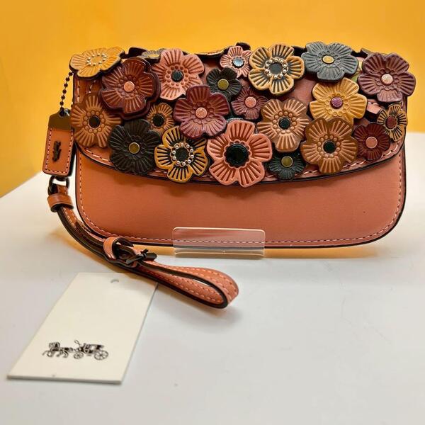 COACH コーチ ティーローズ バッグ 花柄 バッグ クラッチ ショルダー 3D フラワー ティーローズ 限定モデル