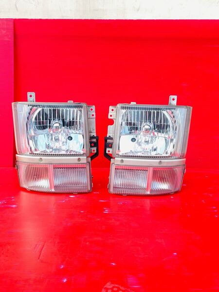 中古美品 純正 イスズ いすゞ ギガ フォワード エルフ HID ヘッドライト ヘッドランプ 左右セット KOITO 小糸110-21872 動作OK Rei3028