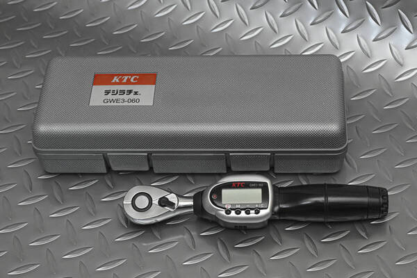 ◇送料無料◇超美品 KTC デジラチェ GWE3-060 デジタル トルクレンチ ラチェット 京都機械工具 9.5sq.