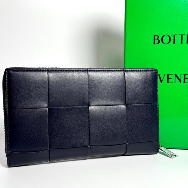 BOTTEGA VENETA ボッテガヴェネタ 長財布 ジップアラウンド ウォレット ラウンドジップ イントレチャート カセット バイカラー 革小物 本革