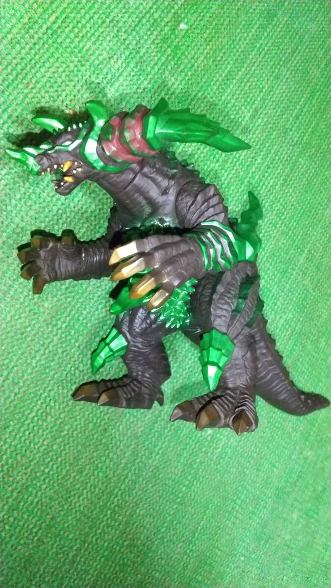 ジャンク】 バンダイウルトラ怪獣 ソフビ アースゴモラ タグ付き