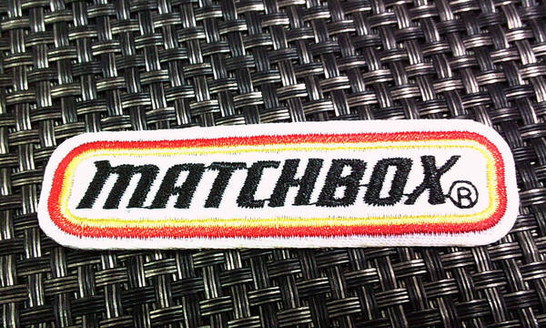 小型《S白赤黄MB車》◆新品未使用 MATCHBOX マッチボックス アメリカ イギリス 玩具 ミニカー 刺繍ワッペン◆自動車 モータースポーツ