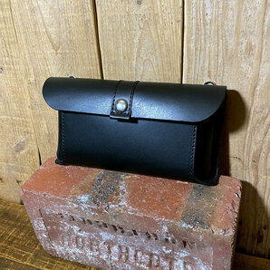 横型 ベルトポーチ スマホケース スマートフォンケース iPhone 16 15 SE レザー 牛革 本革 スマホ ホルダー ヌメ革 Lサイズ ブラック