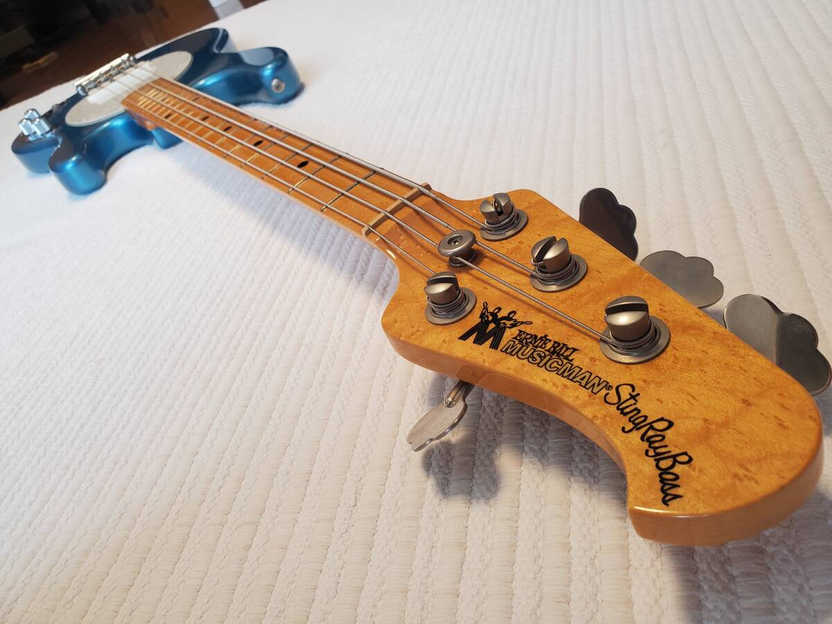 Yahoo!オークション -「musicman stingray」(エレキベース本体