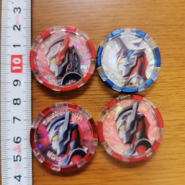 ウルトラマンz ウルトラマンゼット DXゼットライザー対応 ウルトラメダル ガチャポン 等 ウルトラマンタイガ レイガ セット