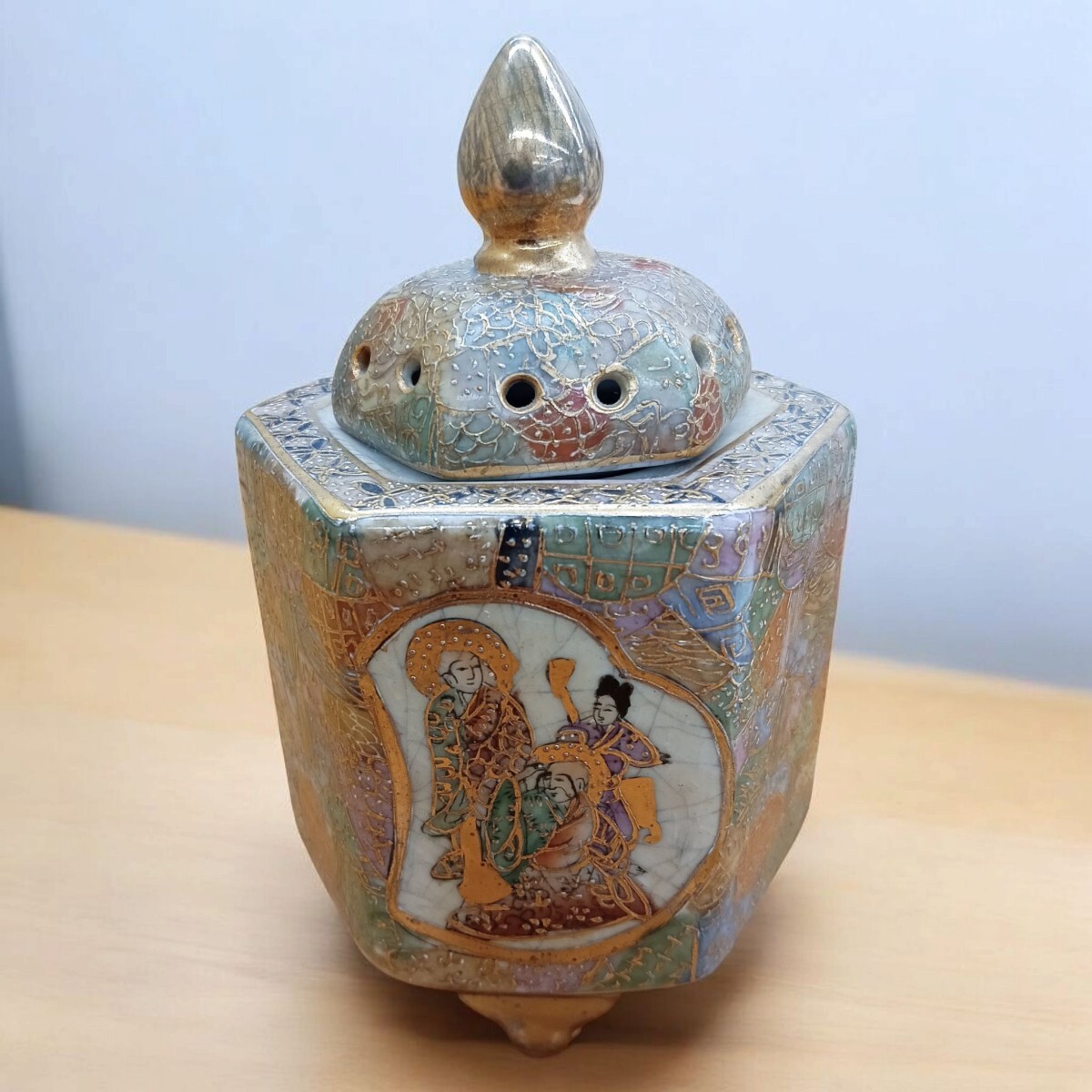 薩摩焼 古薩摩 三段壺 花瓶 花器 青粒細工 金彩色絵花鳥図 武者