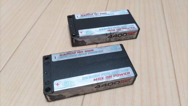 fido 4400mAh 130C 7.4V ショートリポバッテリー 2本 中古品 Li-po 2S バギードリフトツーリングに