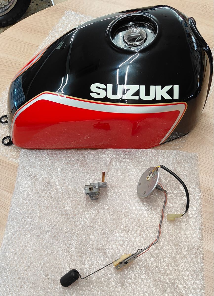 Yahoo!オークション -「gsx400インパルス(gk79a) (タンク)」の