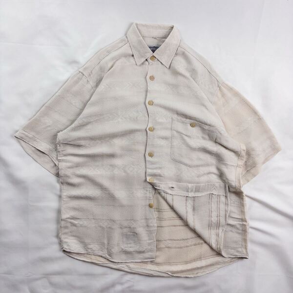 Euro Vintage 90-00s CENTERLINE 光沢 エスニック 幾何学模様 アート 刺繍 立体 3D 生成り色 ベージュ 総柄 デザインシャツ