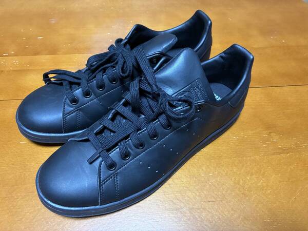 ★【送料無料】STAN SMITH スタンスミス黒 FX5499 サイズ28.0cm【中古美品】★