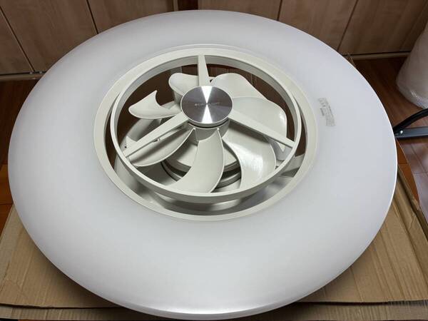 ★【送料無料】ドウシシャ サーキュライト CIRCULIGHT スイングモデル 12畳タイプ DCC-SWA12C【中古品】★