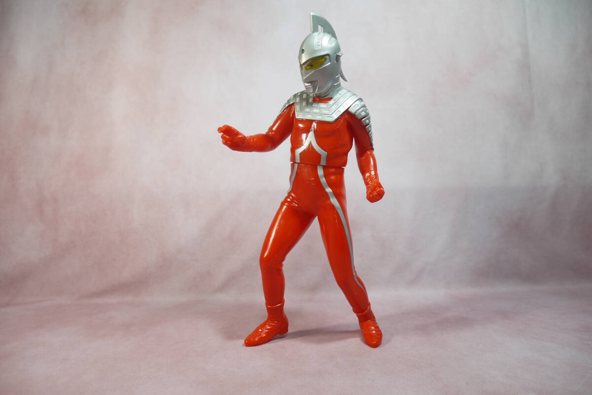 Yahoo!オークション -「ウルトラセブン ビッグソフビ」の落札