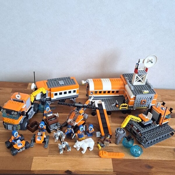レゴ 2点まとめ売り ☆ 60035 シティ アイスベーストラック 60036 シティ スノーベースキャンプとクローラードリル LEGO 正規品