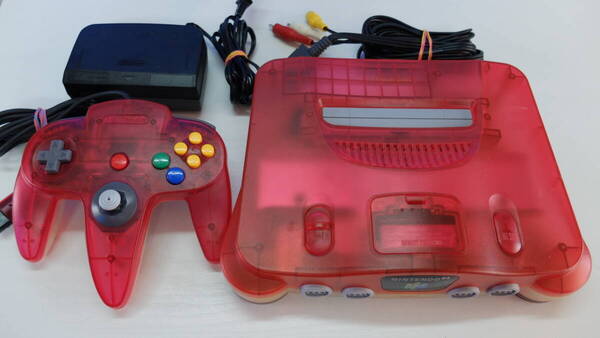 ニンテンドー64本体セット クリアレッド 電源コード/AVケーブル/コントローラー付属 管理番号:B095
