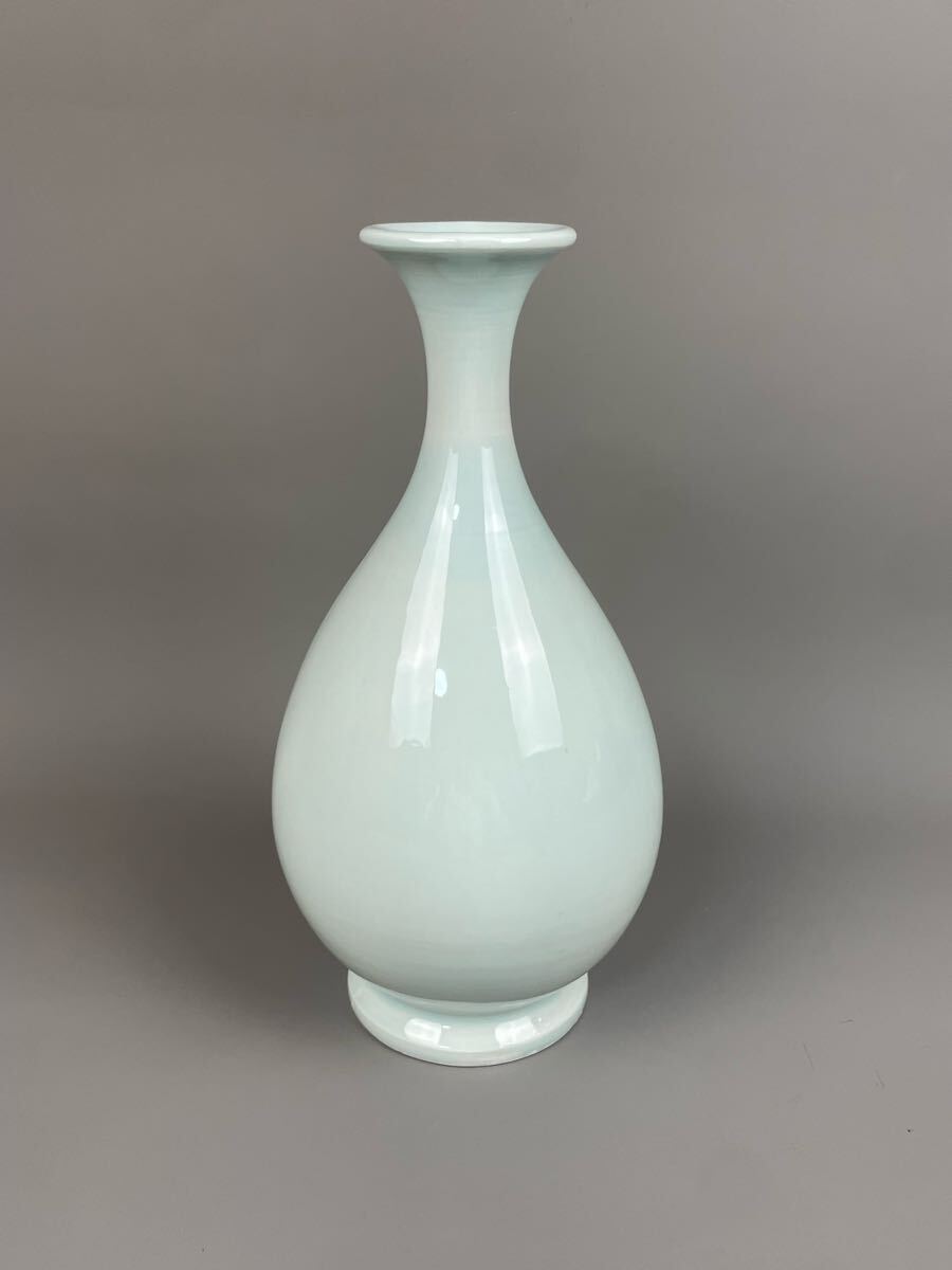 白磁花入 / 亀田 大介 - AELU ONLINE SHOP