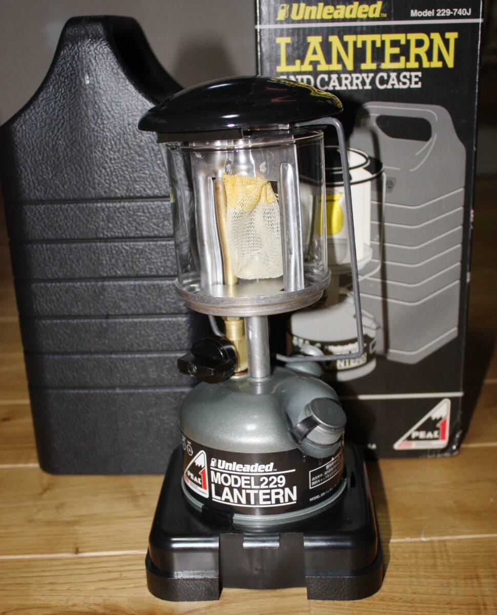 Coleman(コールマン) PEAK1(ピーク1) 222B ホワイトガソリン ランタン 中古品 ハードケース付き マントル5枚付き Yahoo!オークション -「コールマン peak1」(ホワイトガソリン