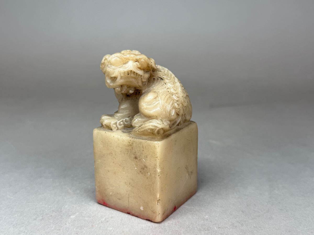 安価ホビー・楽器・アート - 鶏血石印材 獅子彫刻 経年時代物 唐
