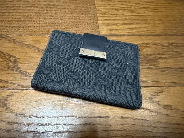 グッチ GUCCI パスケース 定期入れ カードケース 名刺入れ GG柄 GGキャンバス 二つ折り 黒 ブラック